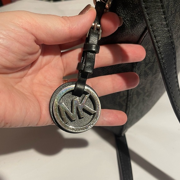 Michael Kors jet set messenger travel bag crossbody or shoulder bag MK logo - Picture 11 of 12